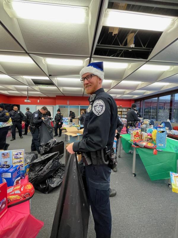 Presents from Police 2022 1