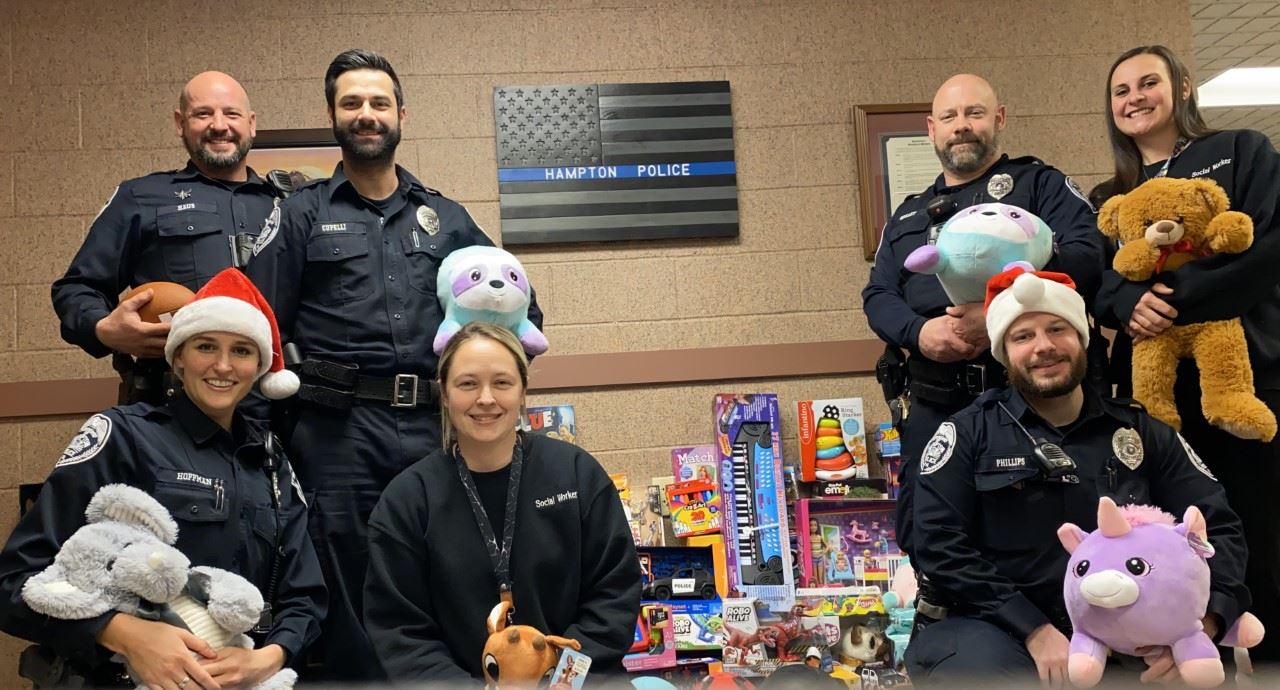 Presents from Police 2022 9